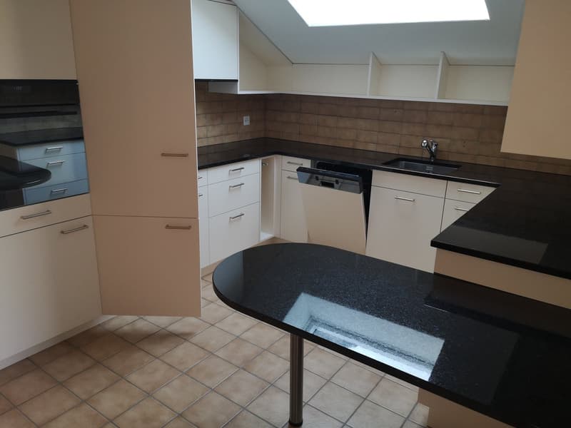 Schöne Dachwohnung in Oberurnen (3)