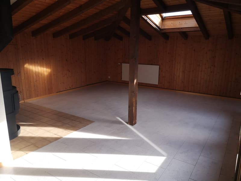 Schöne Dachwohnung in Oberurnen (10)