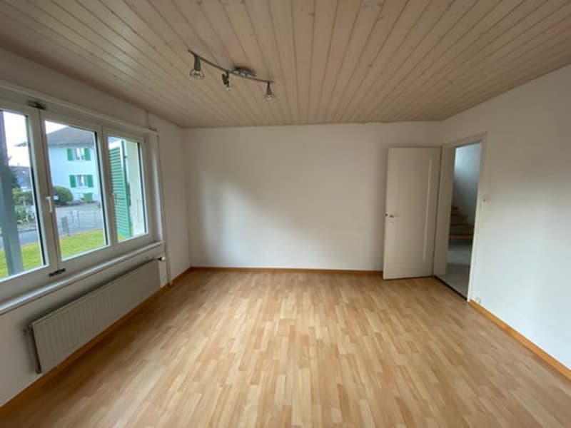 4 Bedroom Single-Family House (11)