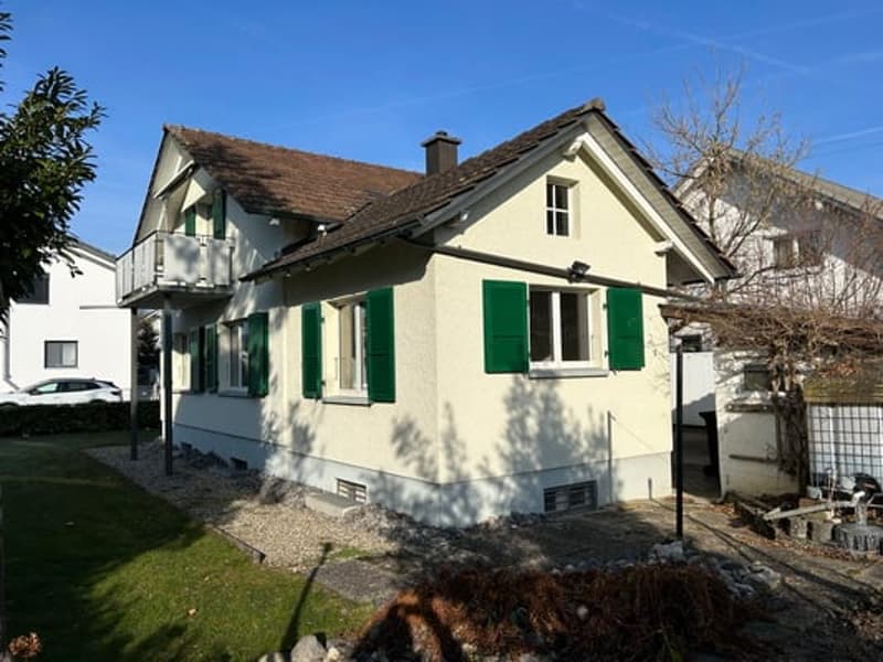 4 Bedroom Single-Family House (5)