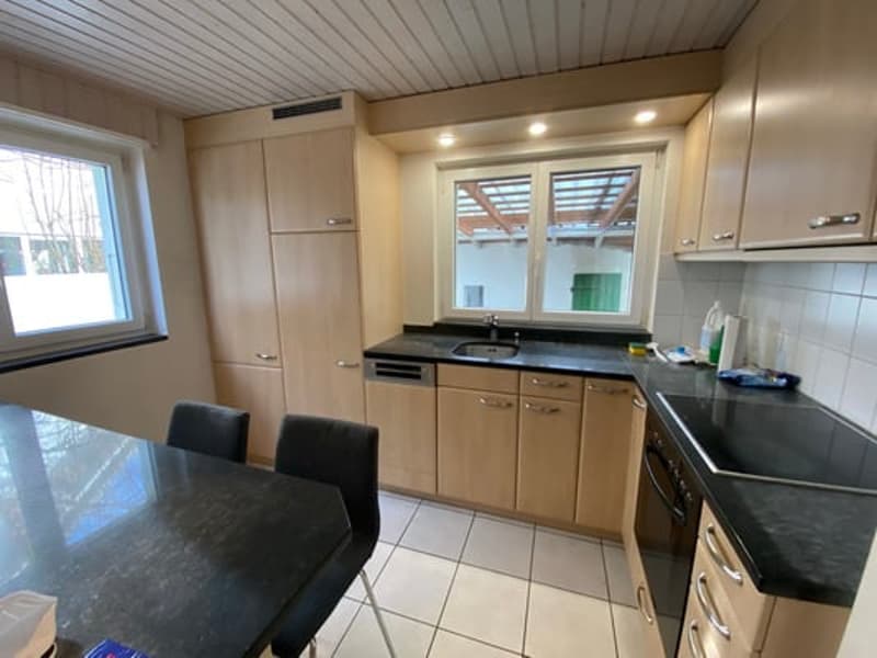 4 Bedroom Single-Family House (8)