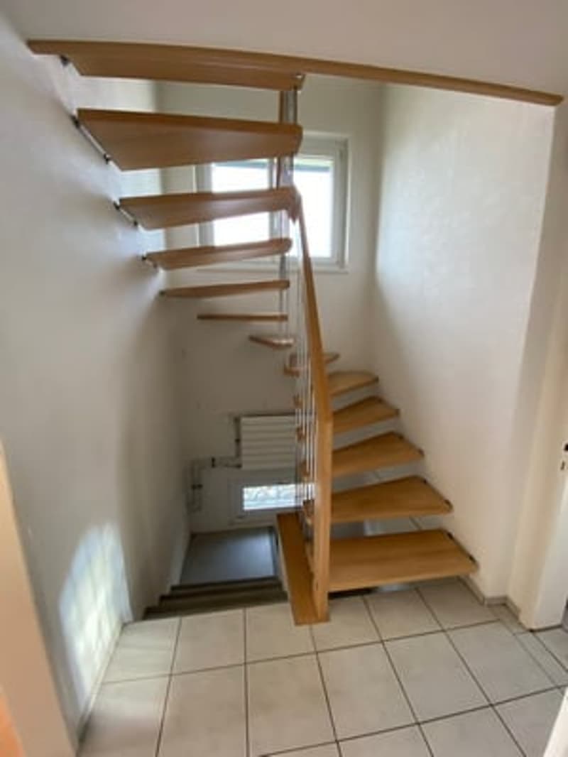 4 Bedroom Single-Family House (13)