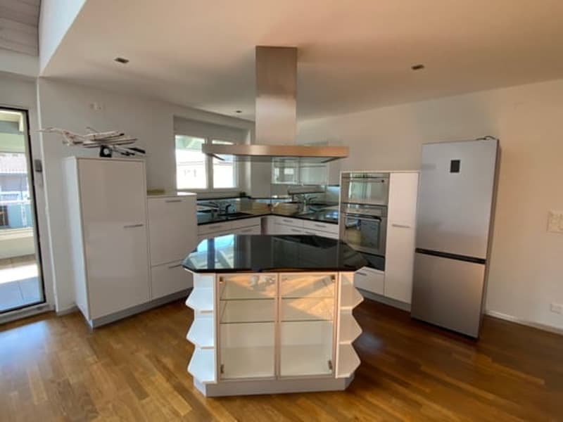 Modern 5.5-room duplex apartment in Baetterkinden (11)