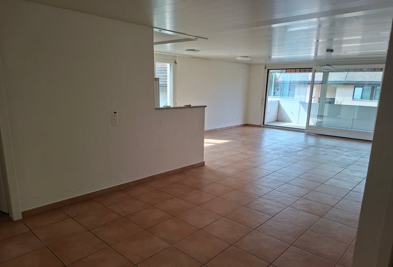 Geräumige 3.5-Zimmerwohnung mit direktem Seezugang (4)