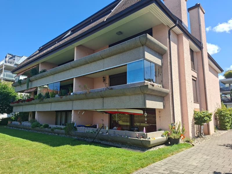Geräumige 3.5-Zimmerwohnung mit direktem Seezugang (9)