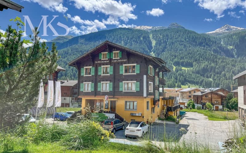 Cozy attic apartment directly on the Goms trail (2)