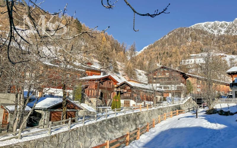 Your dream home in Goms: converted barn for sale (15)