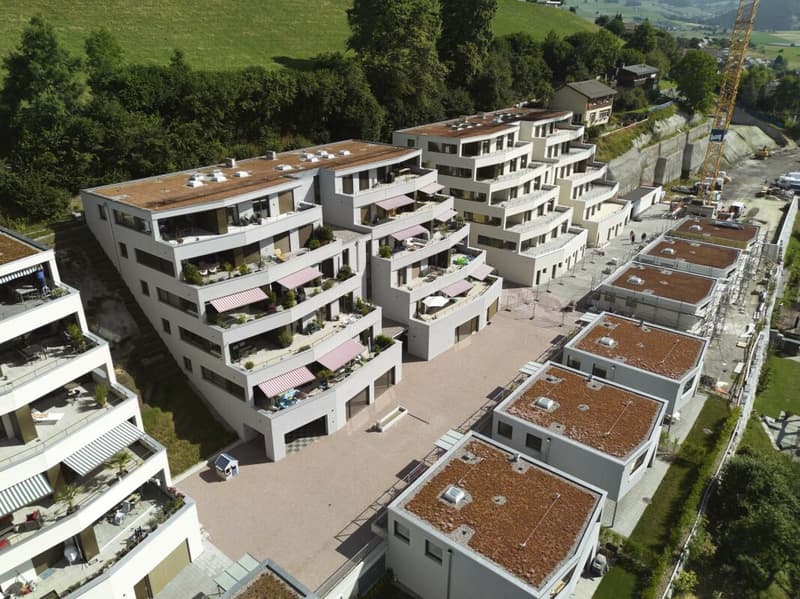 TERRASSENWOHNUNG IN KONOLFINGEN (8)