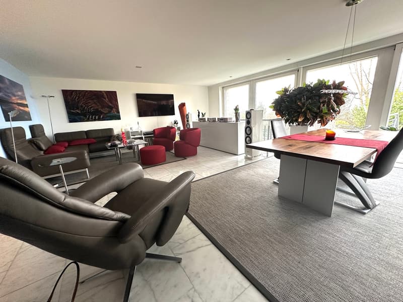 Elegante und grosszügige 6.5 Maisonette Wohnung mit Aussicht auf Basel (4)