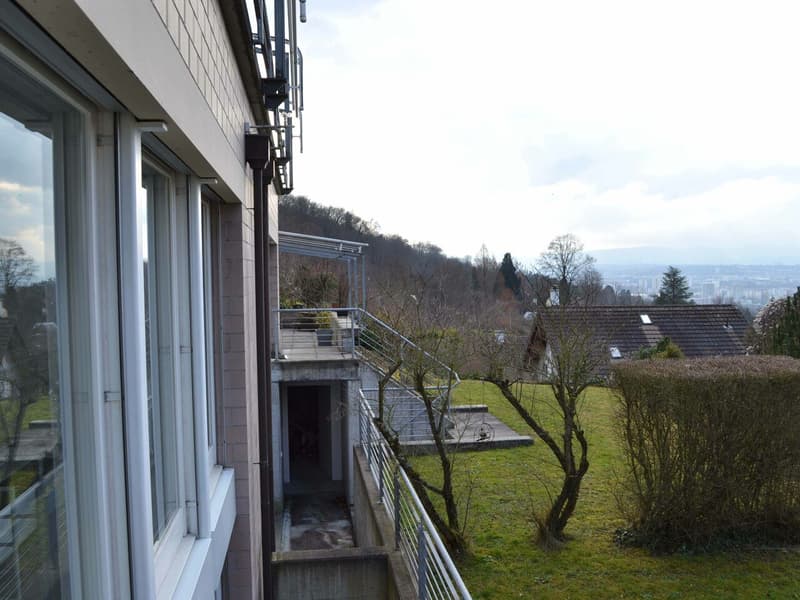 Elegante und grosszügige 6.5 Maisonette Wohnung mit Aussicht auf Basel (13)