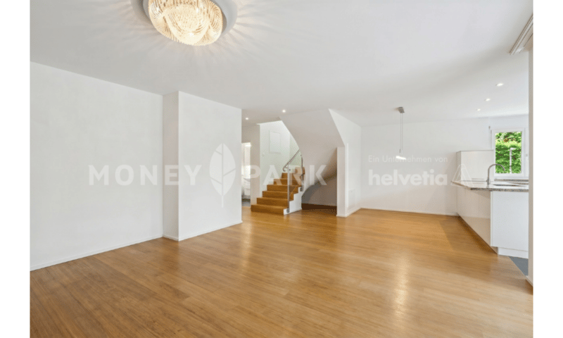Stylish Maisonette Garden Apartment in Zürich-Seebach (4)