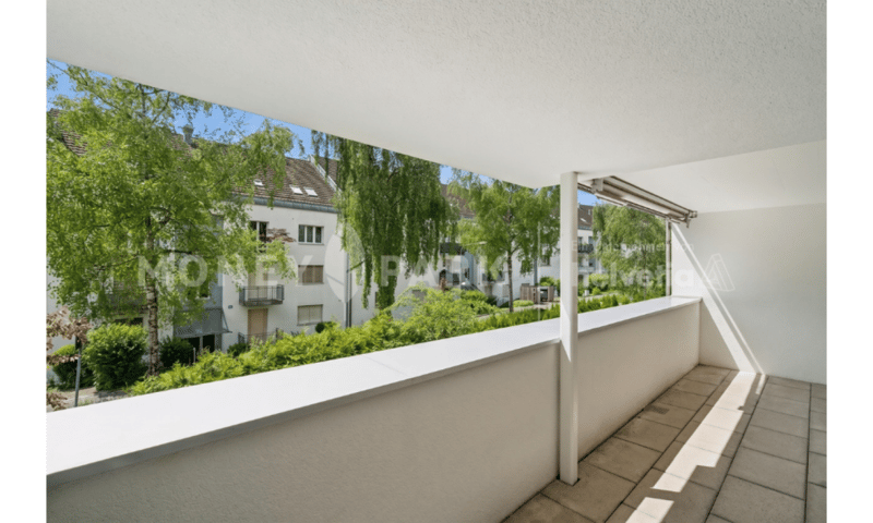 Stylish Maisonette Garden Apartment in Zürich-Seebach (6)