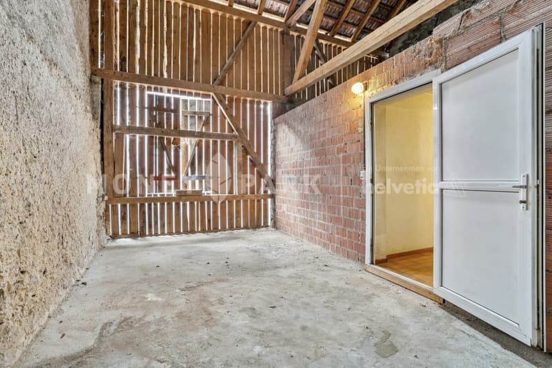 Maison mitoyenne de 5,5 pièces avec potentiel d'extension (9)
