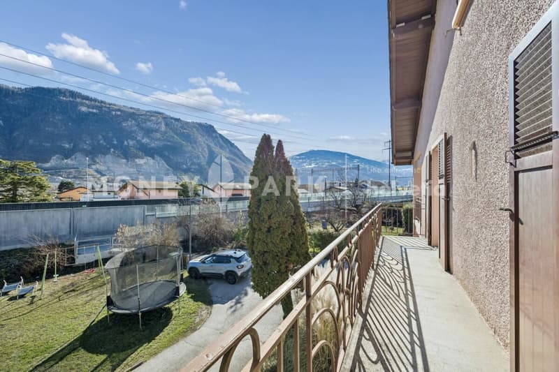 Villa mit 2 Apartments in Saint-Léonard (11)