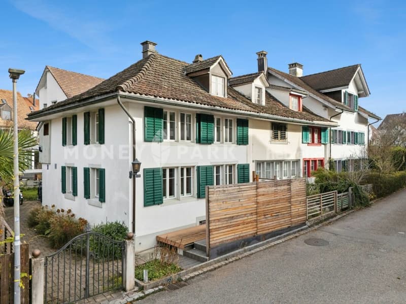 Casa Flarz di 4,5 locali affascinante in posizione centrale Copia (10)