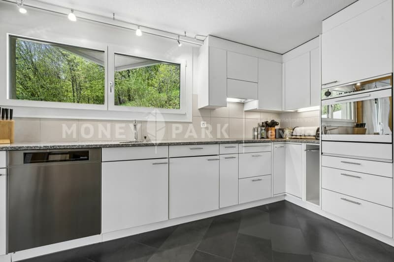 7.5-Room Semi-Detached House with Panoramic View and Privacy (6)