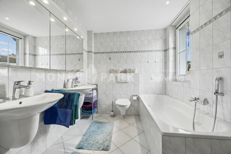Maison jumelée 5,5 pièces avec jardin, terrasse et offre de pièces polyvalente (9)