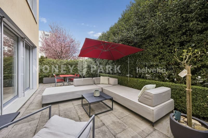 4.5 (optionally 5.5) room apartment with a large garden and a high level of privacy (2)