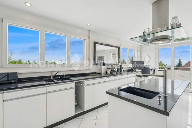 Vivere con vista - Casa di 5,5 locali ben curata su Pfannenstiel (8)