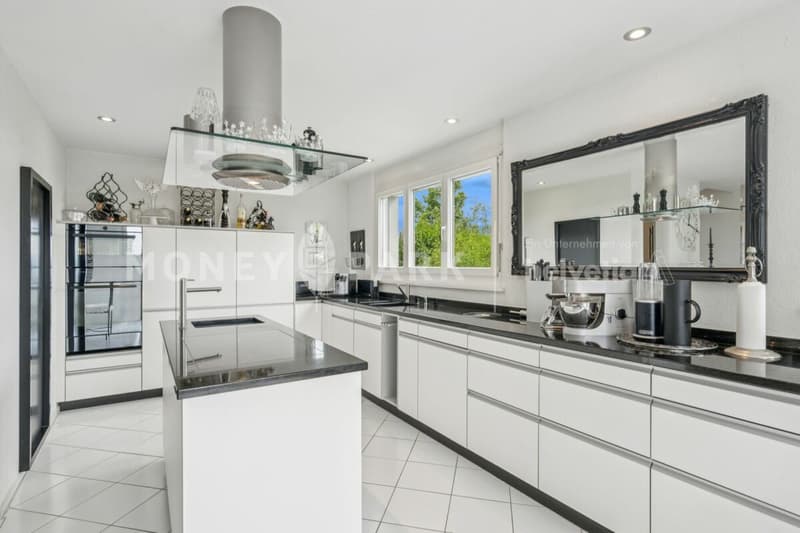 Vivere con vista - Casa di 5,5 locali ben curata su Pfannenstiel (7)
