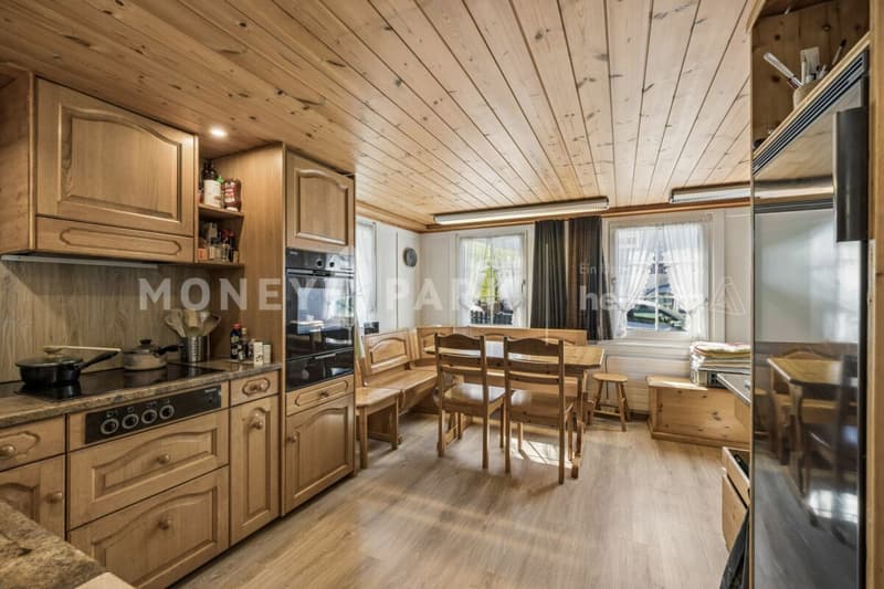 Charming multi-family house with 3 residential units (2)