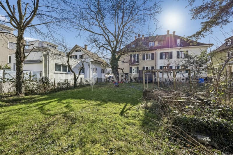 Well-maintained semi-detached house with garden (5)