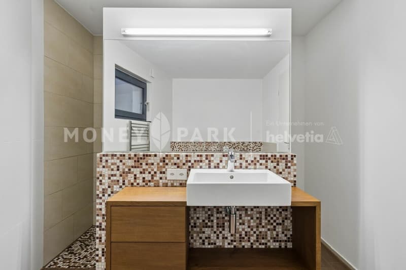 Attractive multi-family house with flexible usage options (6)