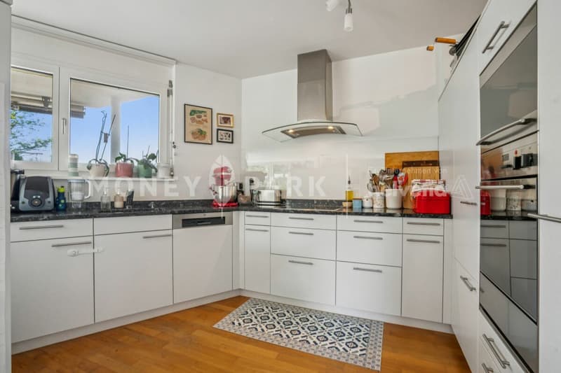 Appartement de 4,5 pièces moderne à Meilen. Vie lumineuse et paisible près du lac de Zurich (4)