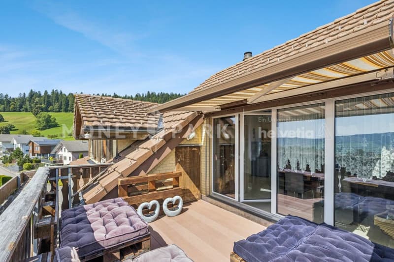 4.5-room attic apartment with a far-reaching view (9)