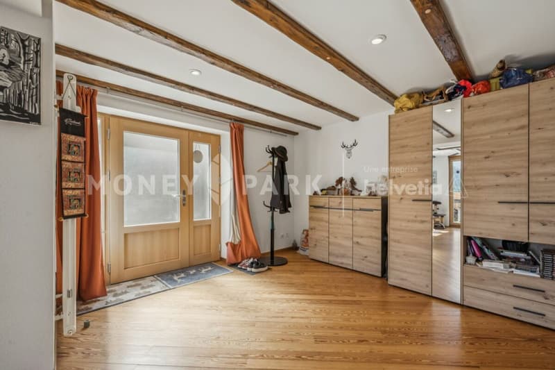Beautiful bright 2.5-room apartment (10)
