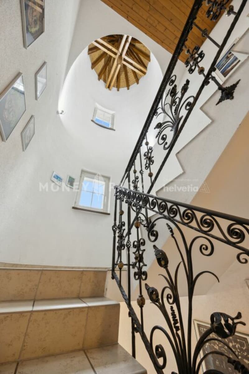 Exclusive 6.5-room villa - timeless and with many extras (9)