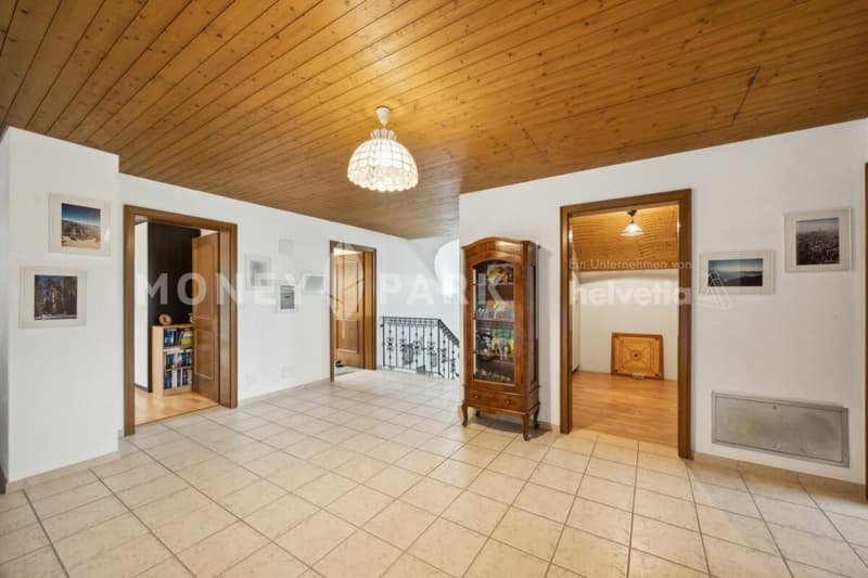 Exclusive 6.5-room villa - timeless and with many extras (10)