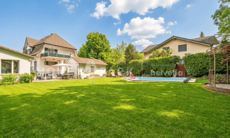 Herrschaftliche Liegenschaft mit Pool und Baulandreserve (13)