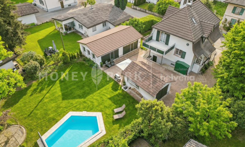 Herrschaftliche Liegenschaft mit Pool und Baulandreserve (14)
