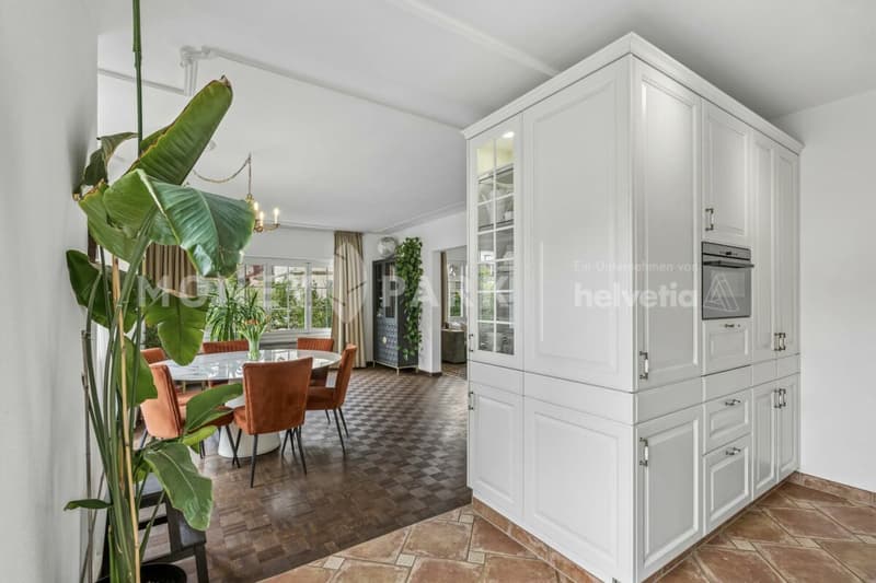 Herrschaftliche Liegenschaft mit Pool und Baulandreserve (3)