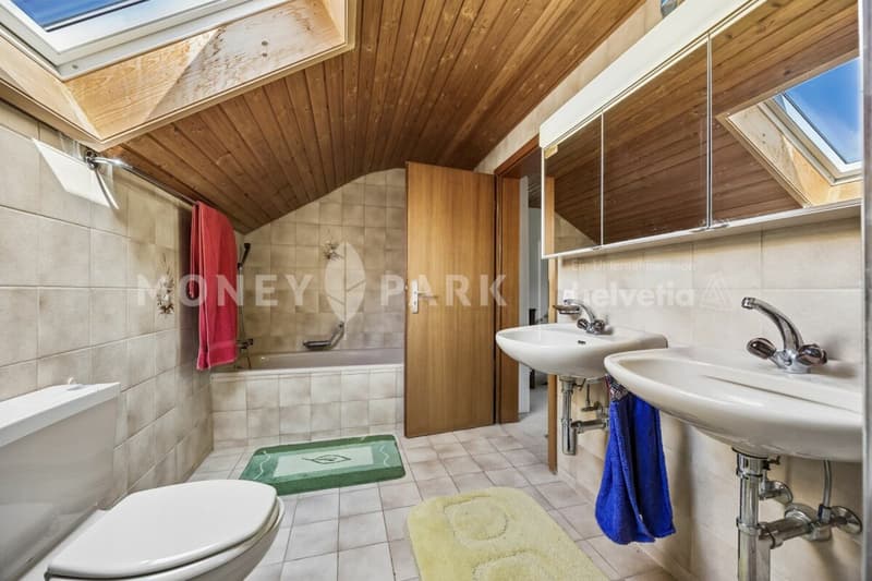 Attractive 5.5-room single-family house with terrace and balcony (8)