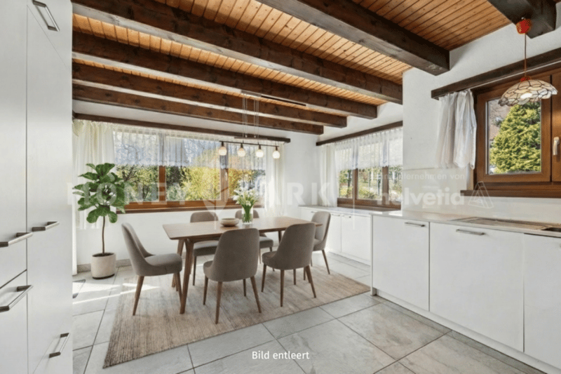 Attractive 5.5-room single-family house with terrace and balcony (5)