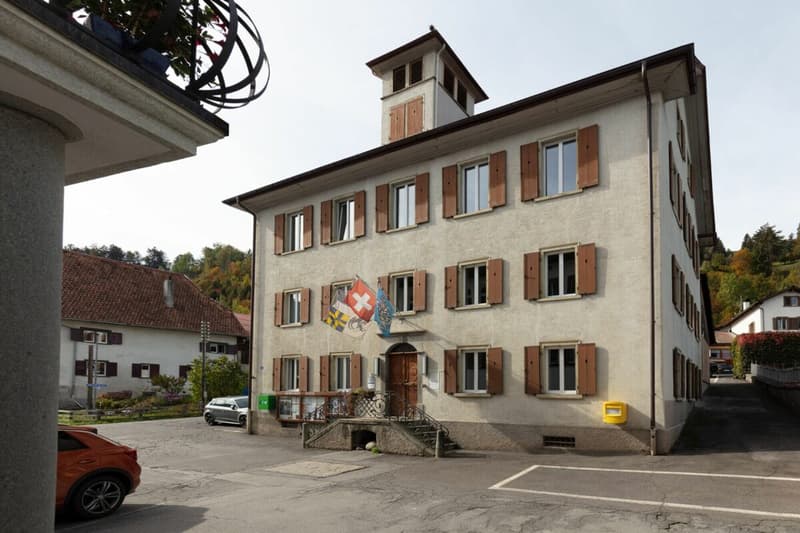 Terrain à développer dans un bon emplacement avec une maison unifamiliale existante (13)