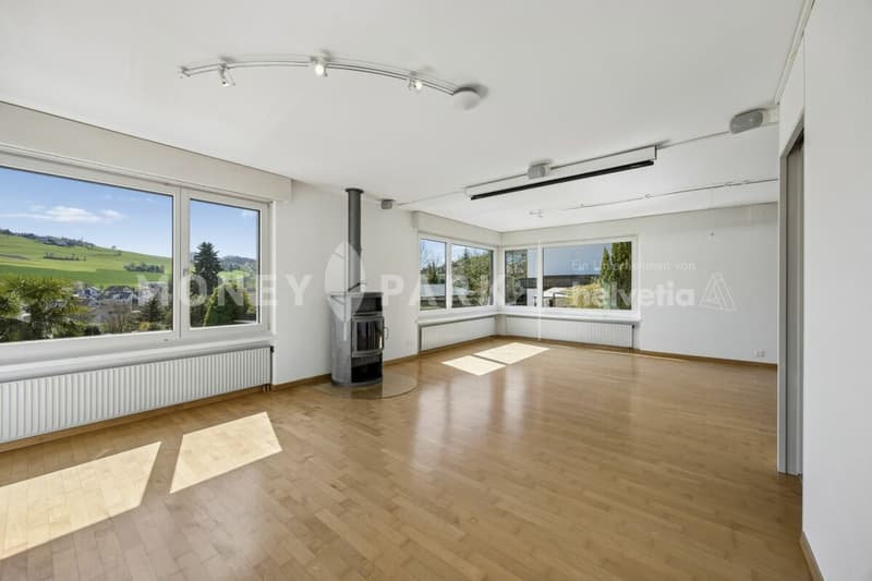 Your home with a view - semi-detached house with development potential (2)