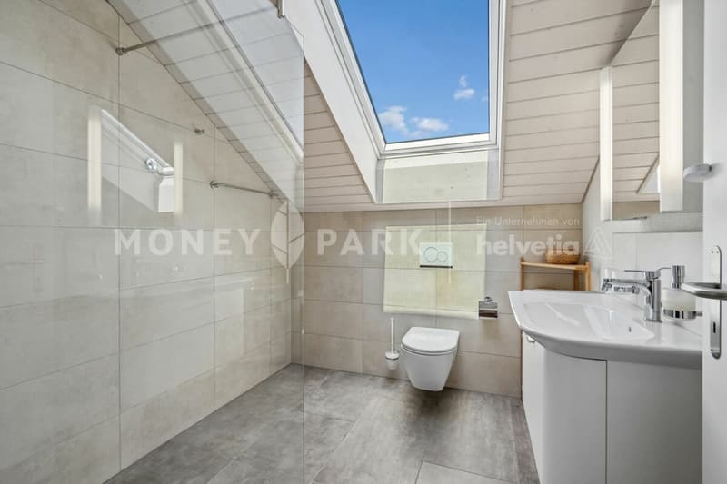 6.5 Room Row House in Family-Friendly Location (13)
