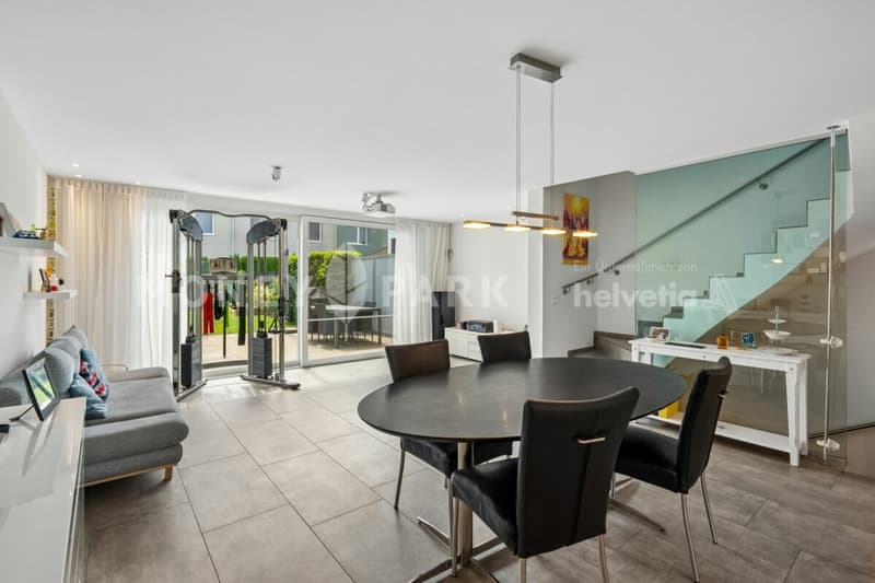 6.5 Room Row House in Family-Friendly Location (6)