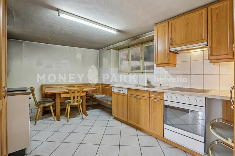 5.5-Zimmer-Reihenmittelhaus mit Ausbaupotenzial (4)