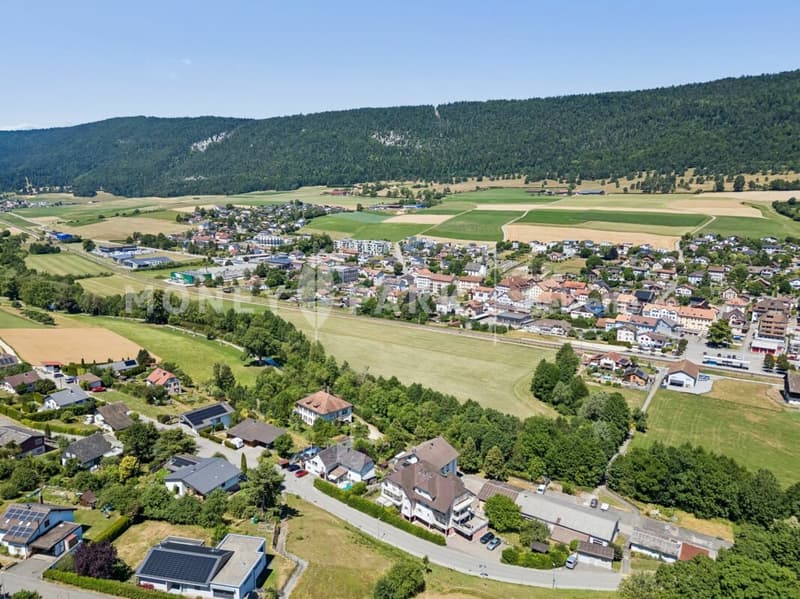 HELLES 4.5-ZIMMERN-FAMILIENAPARTMENT MIT VERANDA UND PRIVATGARTEN (10)