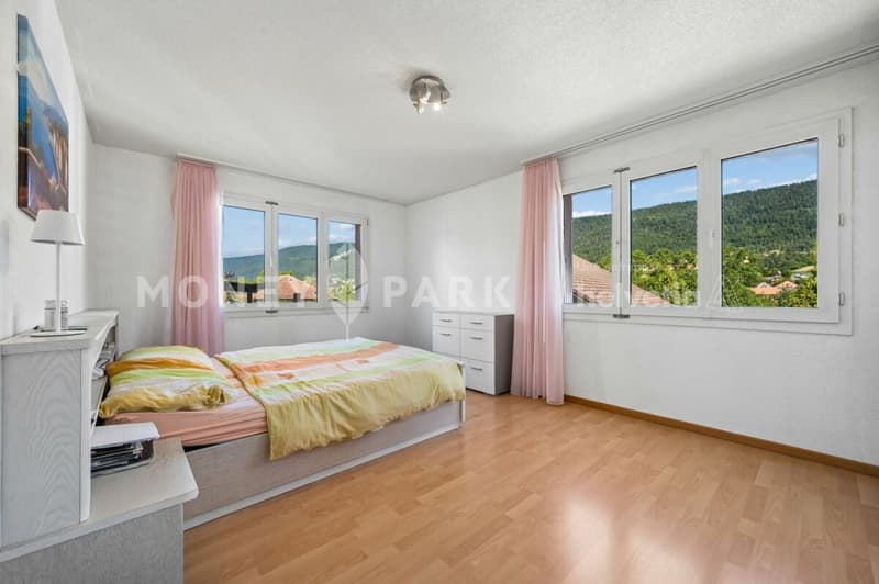 HELLES 4.5-ZIMMERN-FAMILIENAPARTMENT MIT VERANDA UND PRIVATGARTEN (4)