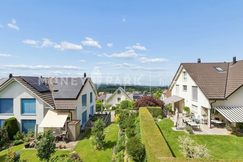 Modernes 6.5-Zimmer-Einfamilienhaus an bevorzugter Lage (2)