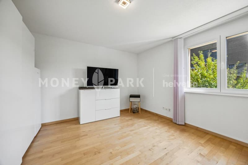 Schönes 4.5-Zimmer-Wohnung mit Balkon (7)