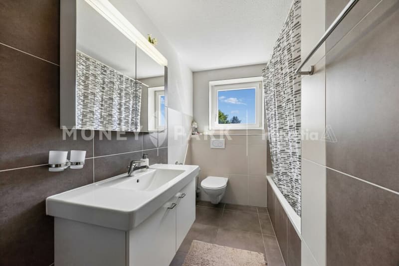 Schönes 5.5-Zimmer-Apartment in der Nähe des Bahnhofs (9)
