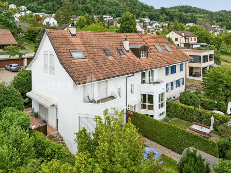 Attraktives 5.5-Zimmer-Reihenmittelhaus an familienfreundlicher Lage (1)