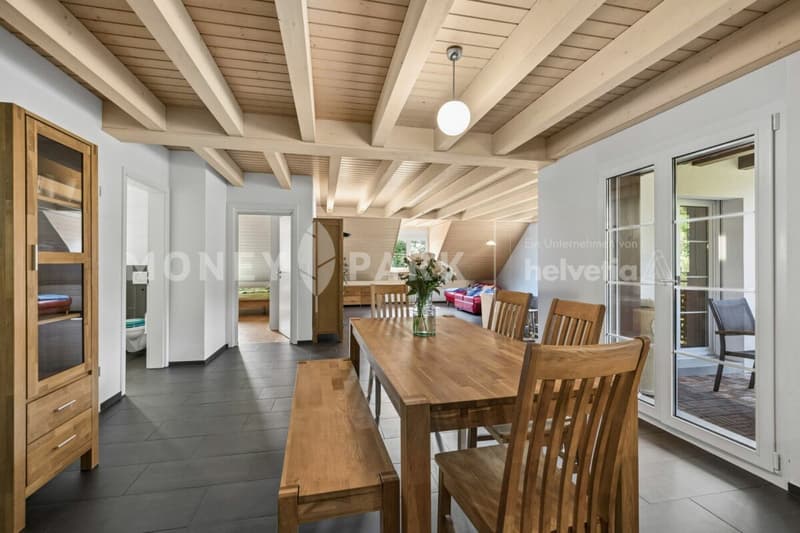 Attrayant appartement-maisonnette de 4,5 pièces en mansarde (6)