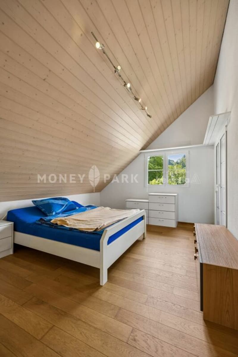 Attrayant appartement-maisonnette de 4,5 pièces en mansarde (9)